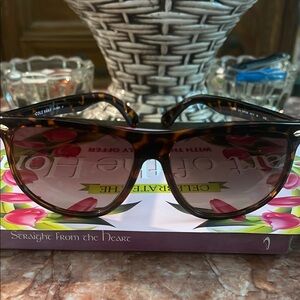 Cole Haan polarized, tortoise Sunglasses. Cole Haan brand almost  level Oakley